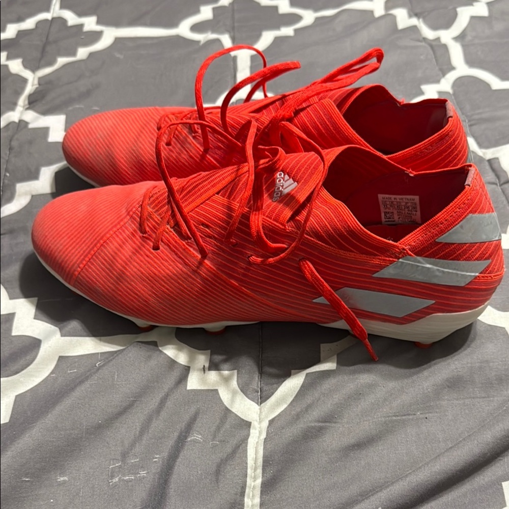 Adidas Men's Bold Red Athletic Shoes - Picture 6 of 7
